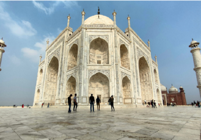 Taj Mahal Tour Packages: Exploring the Magnificent Monuments of Agra City